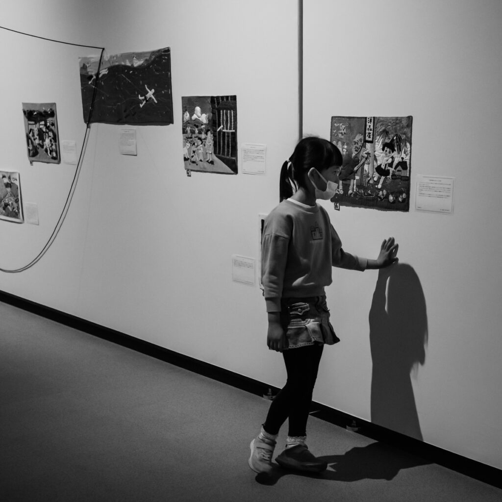 「美術館の少女」静岡県立美術館